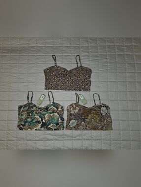 Earthbound Print Cropped Cami Tops - Multicolor